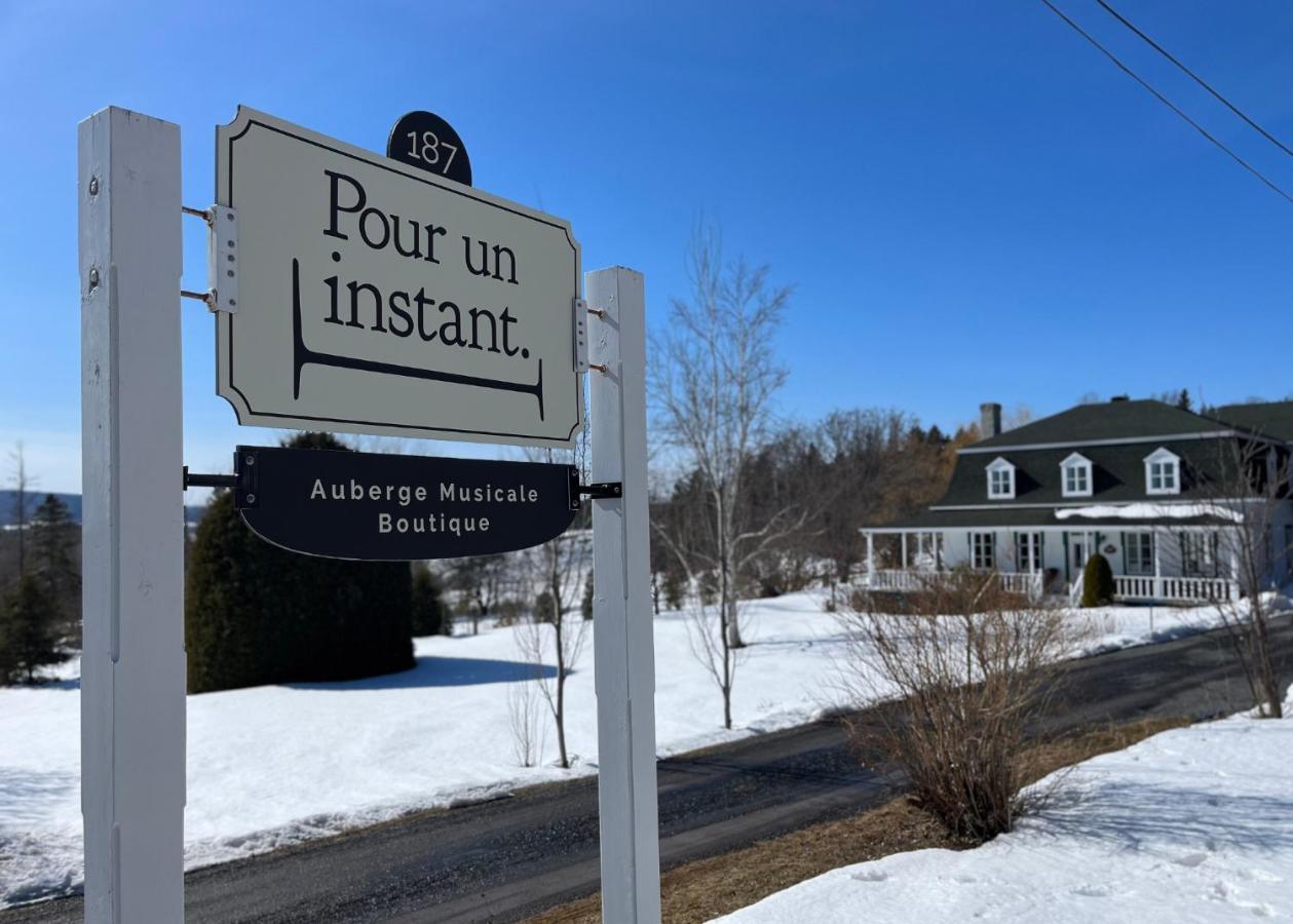 Auberge Musicale Pour Un Instant La Malbaie Exterior photo